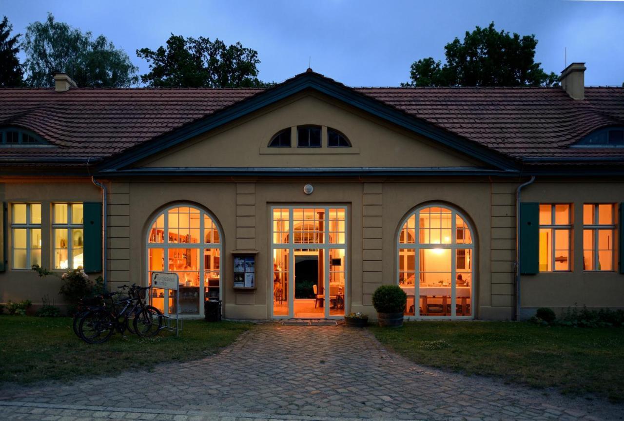Отель Kavaliershaus Krumke - Gaestehaus Im Schlosspark - Schluesselbox - Kein Tv Экстерьер фото